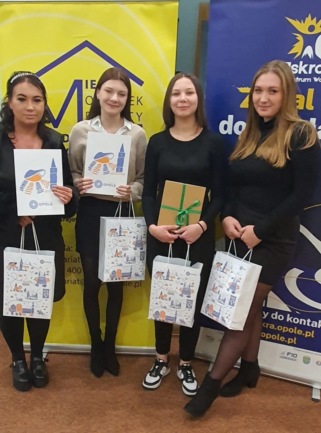 Międzynarodowy Dzień Wolontariusza – podziękowania i życzenia!